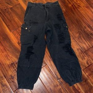 Trendy cargo pants by carmar